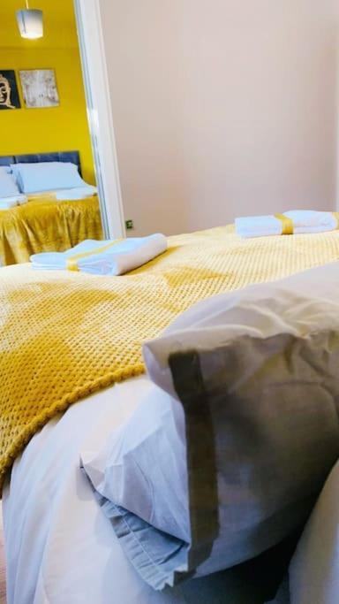 2 Bed Apartment With Free Parking Chelmsford Kültér fotó