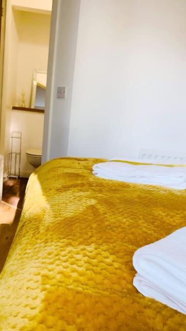 2 Bed Apartment With Free Parking Chelmsford Kültér fotó